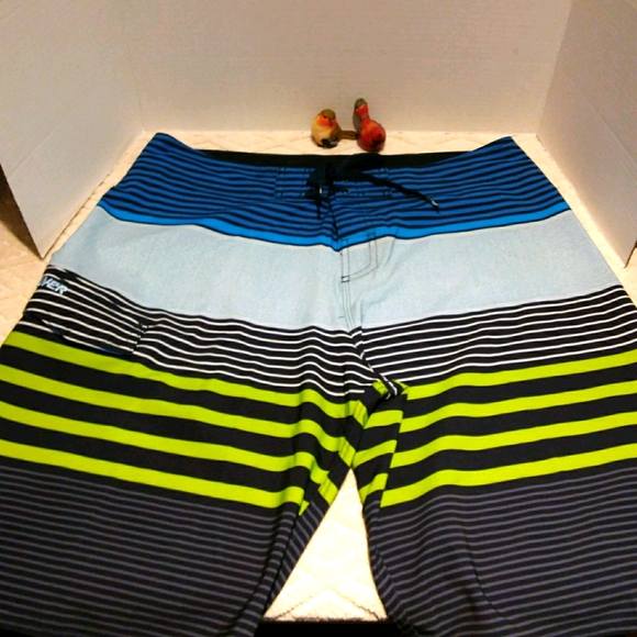 Quiksilver striped 4-way stretch boardshorts. - Picture 1 of 10
